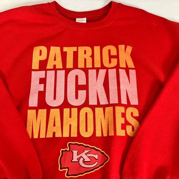Kansas City Chiefs Patrick F%*#*%# Mahomes Crewneck Sweatshirt Red Size XL - Picture 3 of 7